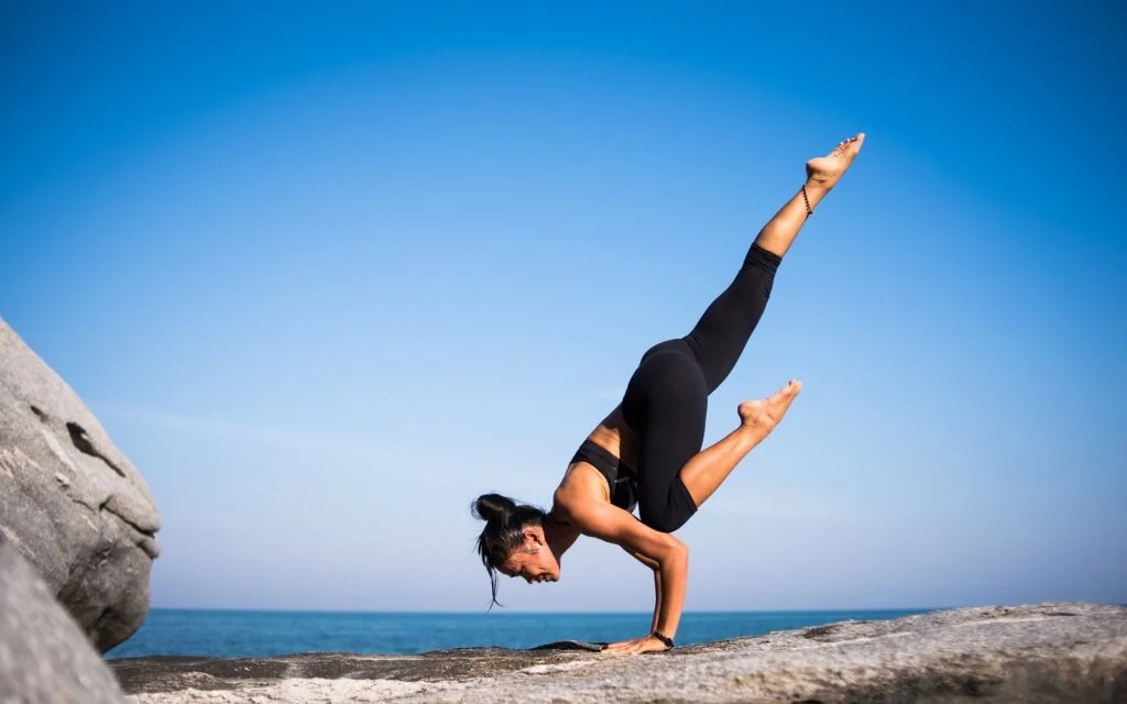 yoga hand stand